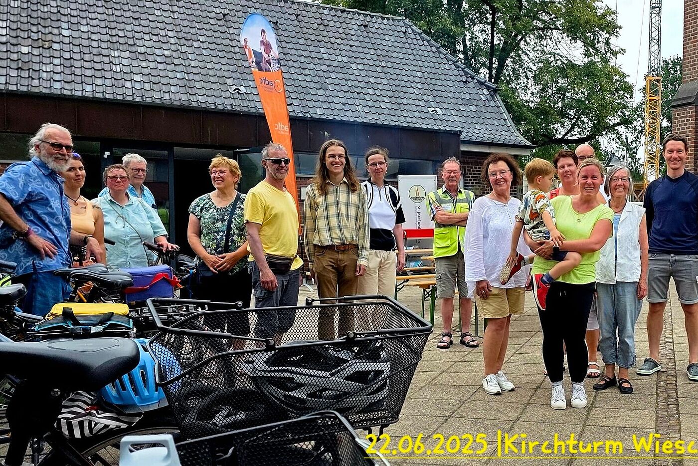 Abschluß-Grillen am Kirchturm in Wiescheid