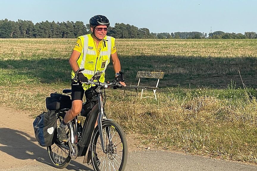 Die Räder müssen rollen Die Räder müssen rollen