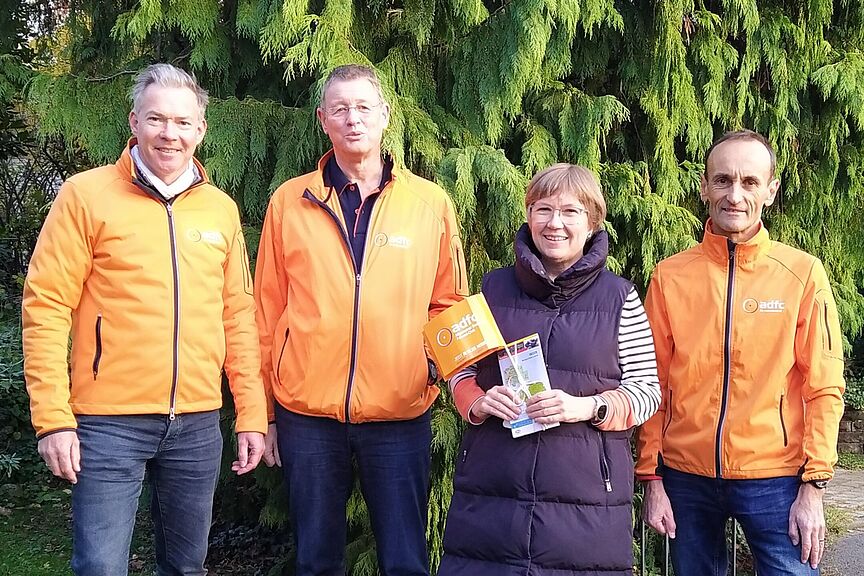 300ste Mitglied ADFC-Mettmann Gruppenbild 300ste Mitglied im ADFC-Mettmann