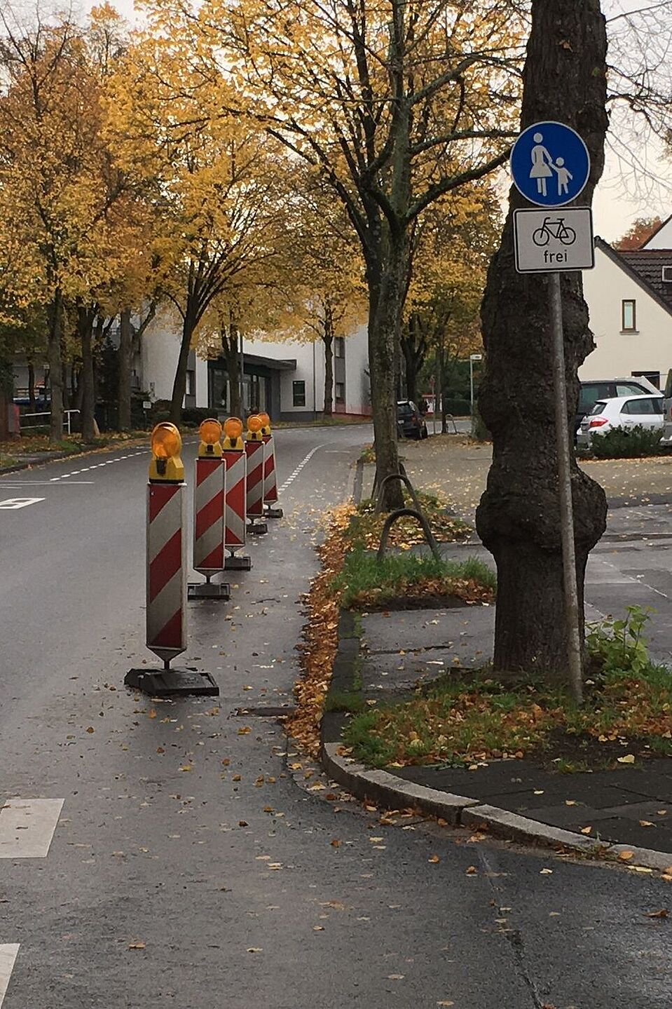 Ratingen_Baken auf Homberger Str_IMG_5727_Tim Fuhrmann Fünf Baken auf der Homberger Straße